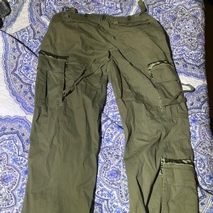 Relaxed cargo pants